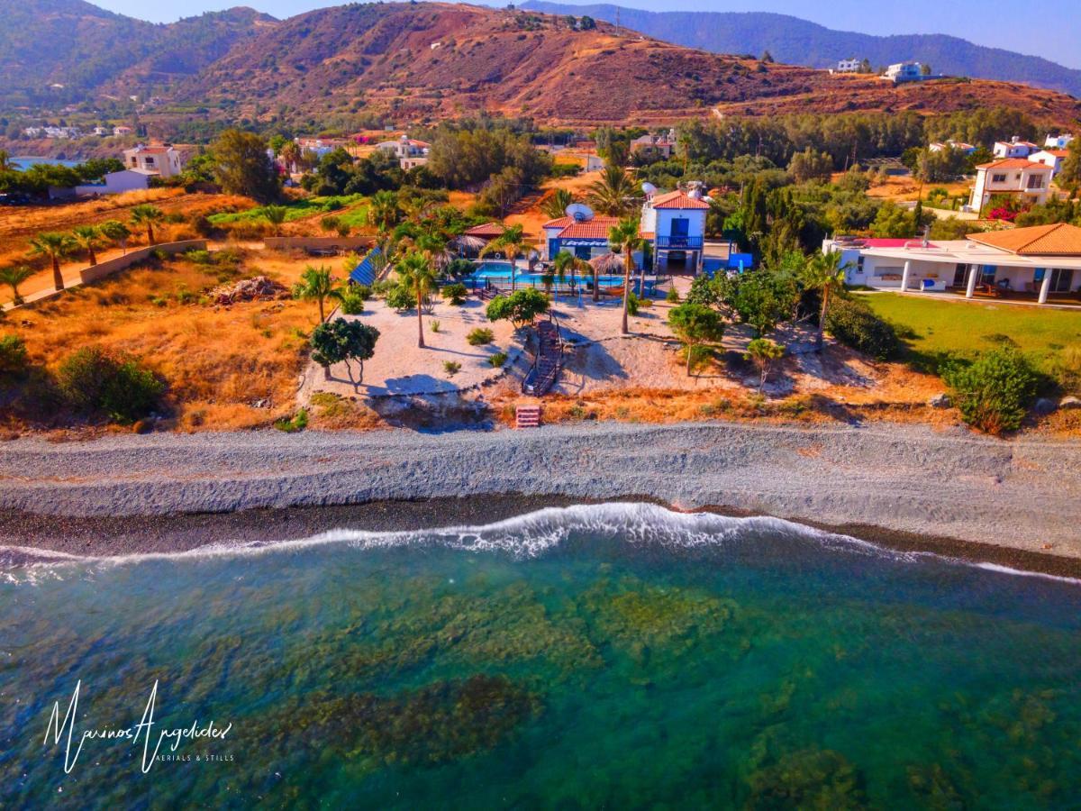 Astrofegia Beachfront Villa Помос Экстерьер фото