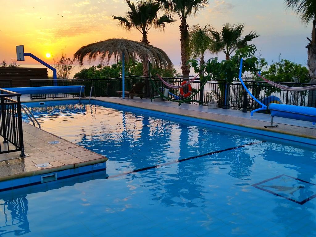Astrofegia Beachfront Villa Помос Экстерьер фото