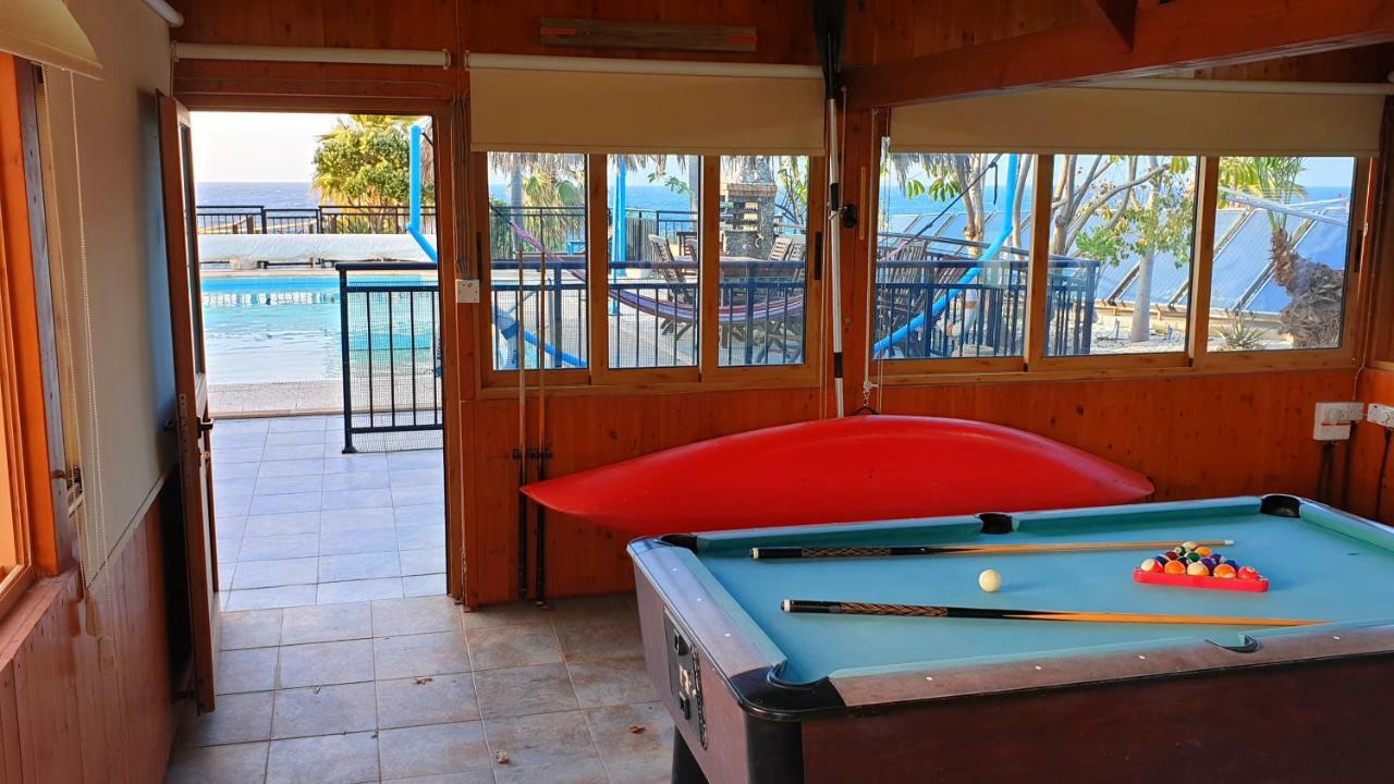 Astrofegia Beachfront Villa Помос Экстерьер фото